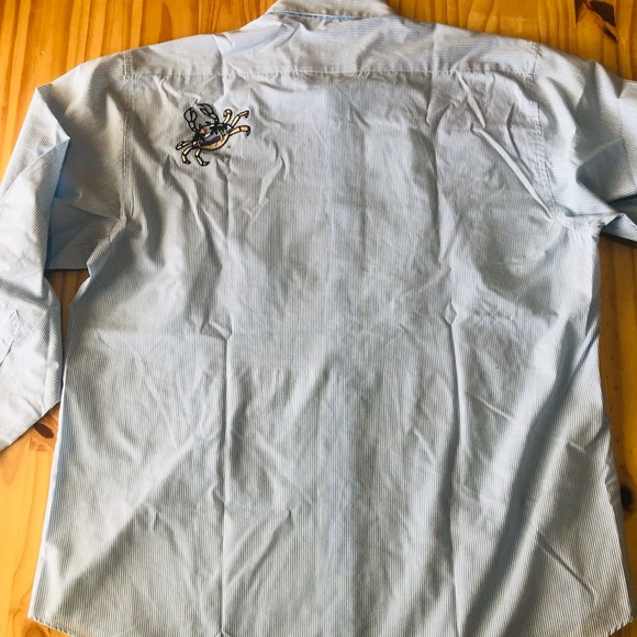 Las Olas Button Shirt Collared Light Blue Stripe Embellished Crabs Sz L - Picture 8 of 12